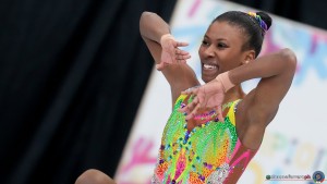 sorgente tabata thais sfe05520 simone ferraro ph